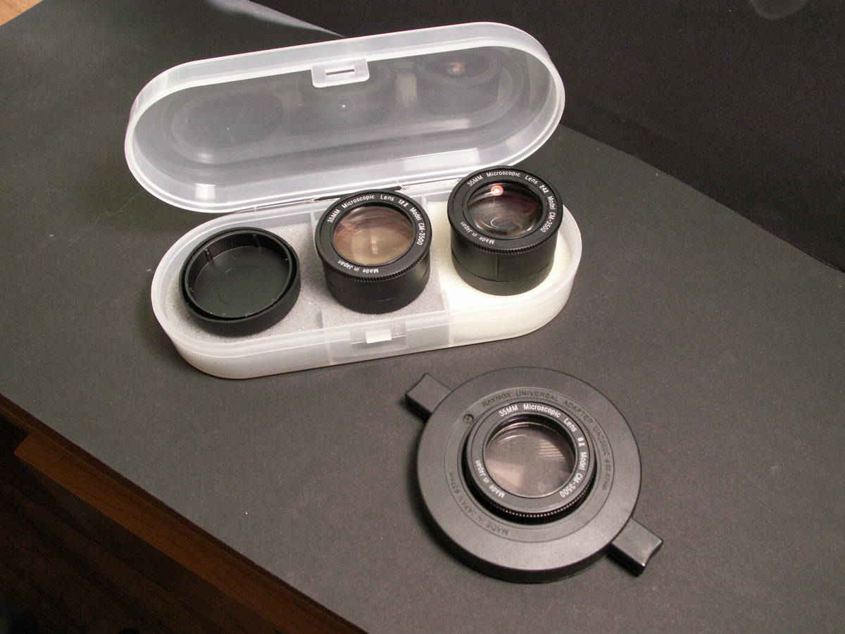 Bonnettes Raynox CM-3500, accessoires optiques pour améliorer la macrophotographie.